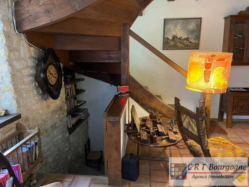 Maison à SAINT-MAURICE-LE-VIEIL