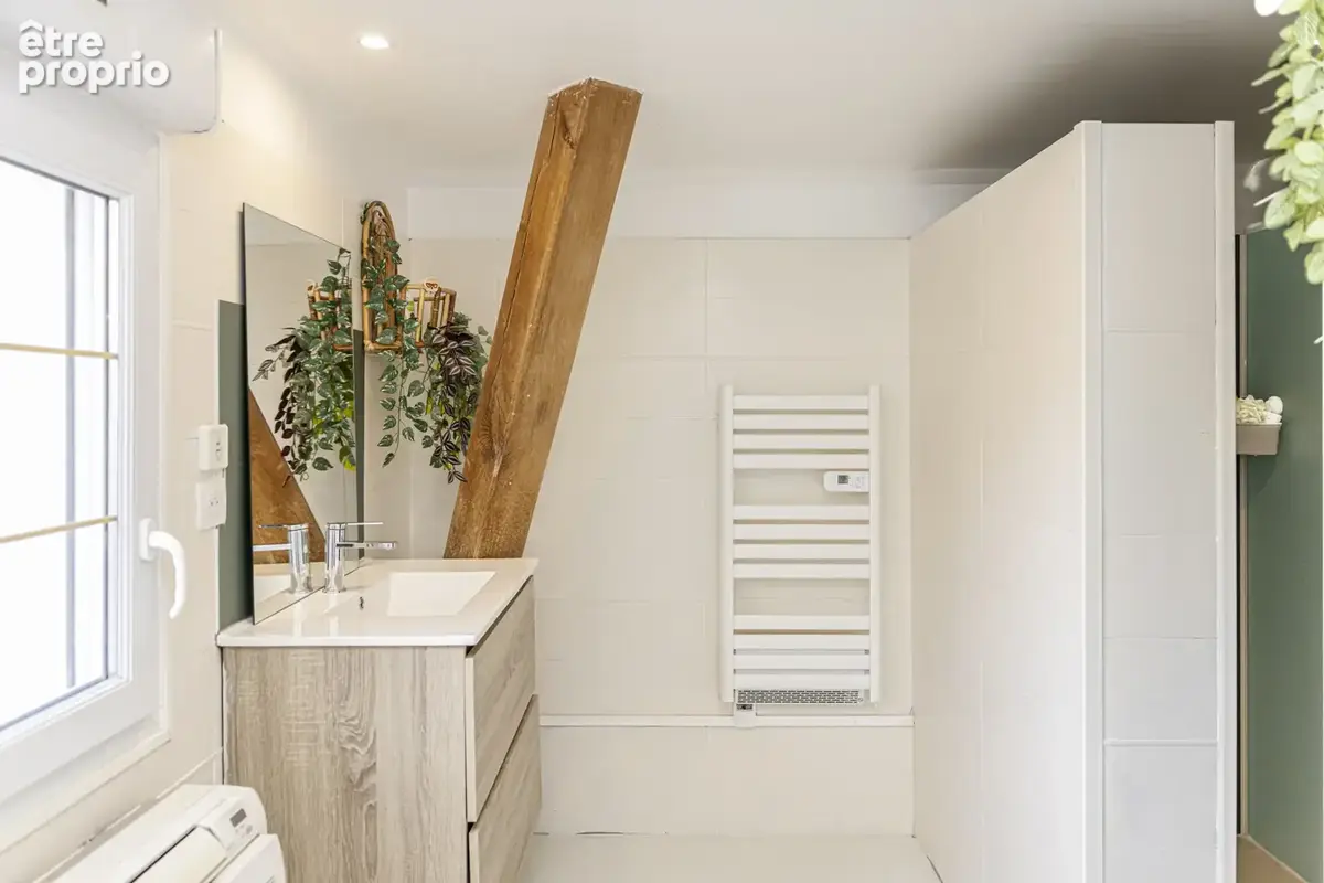 Maison contemporaine et familiale de 246m2  habitable sur un terrain de 1114m2 - photo 2