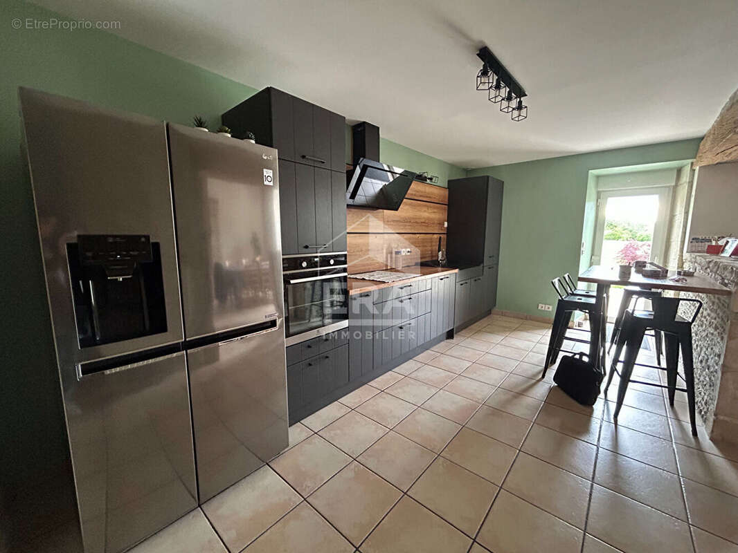 Maison à SAINT-PIERRE-SUR-DIVES