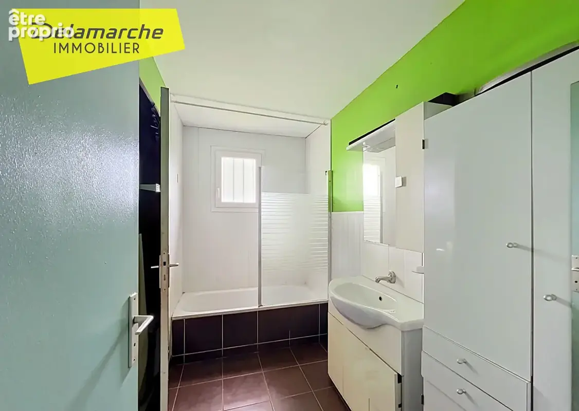 A vendre maison de plain-pied 4 pièces - 3 chambres sur la commune de Cérences - photo 8