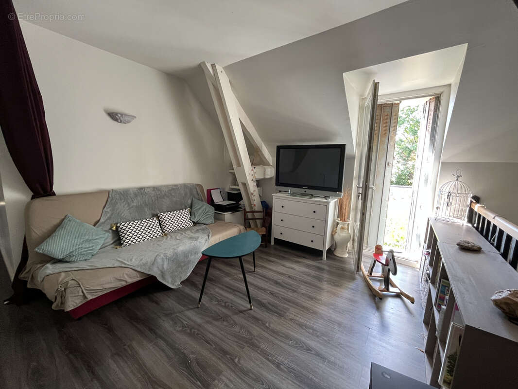 Maison à LA CHAPELLE-LA-REINE