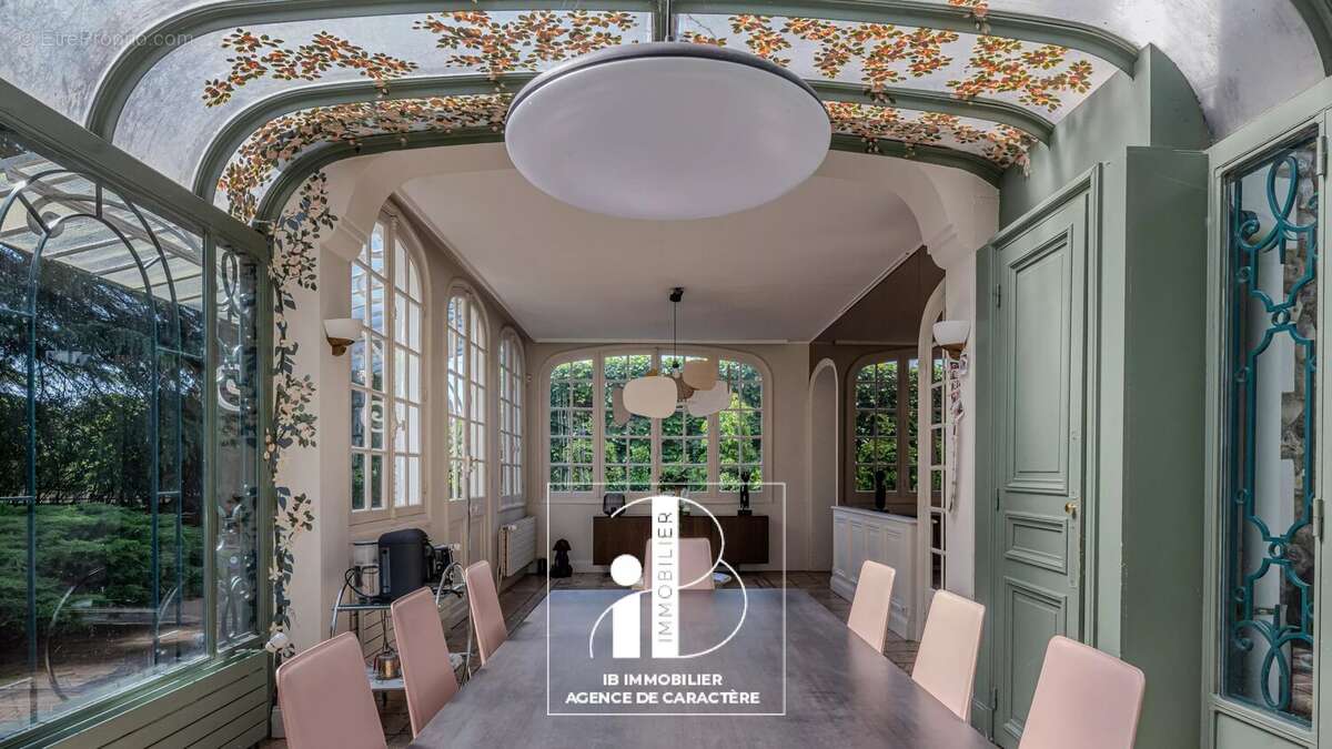 Maison à FONTAINEBLEAU