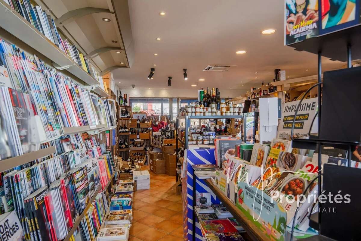 Commerce à RAYOL-CANADEL-SUR-MER