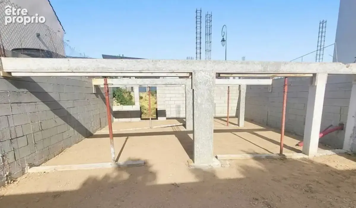 Terrain  avec permis et fondations réalisées - 279 m2 à 0RGEVAL (78630) - photo 2