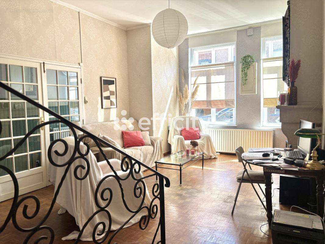 Maison à LA MADELEINE