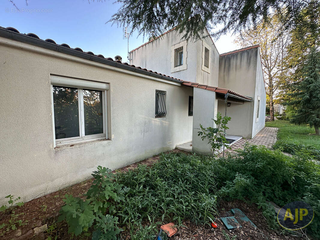 Maison à SAINT-LEGER