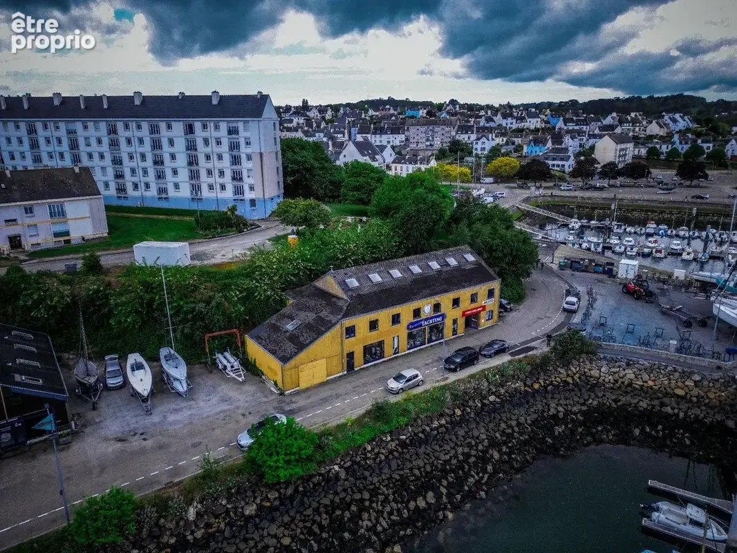Ensemble Murs et fonds Voilerie et accastillage sur le port de Tréboul (Douarnenez - 29) - photo 41