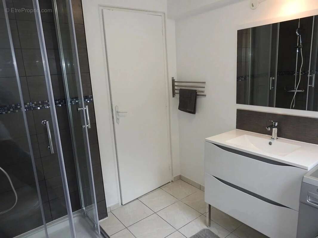 Immeuble de rapport 5 lots – Rentabilité attractive – Centre de Boves - photo 6