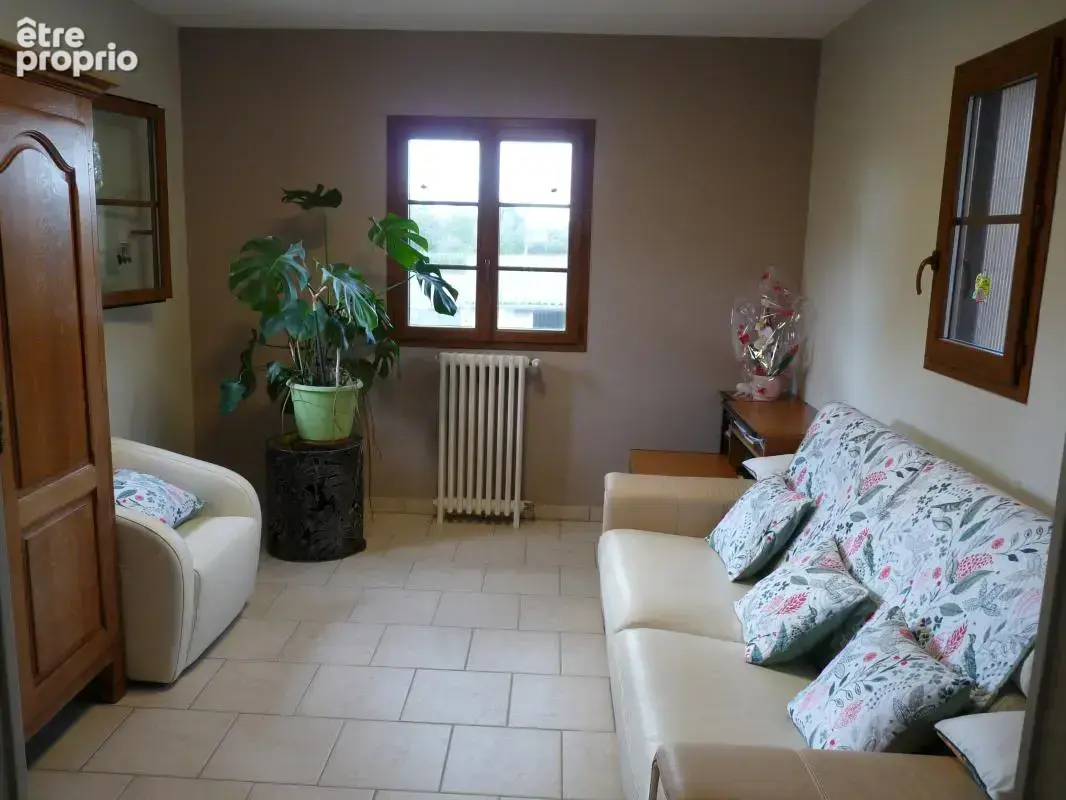 Maison 4 pièces 92 m² à vendre à Gueugnon (71130) - photo 9
