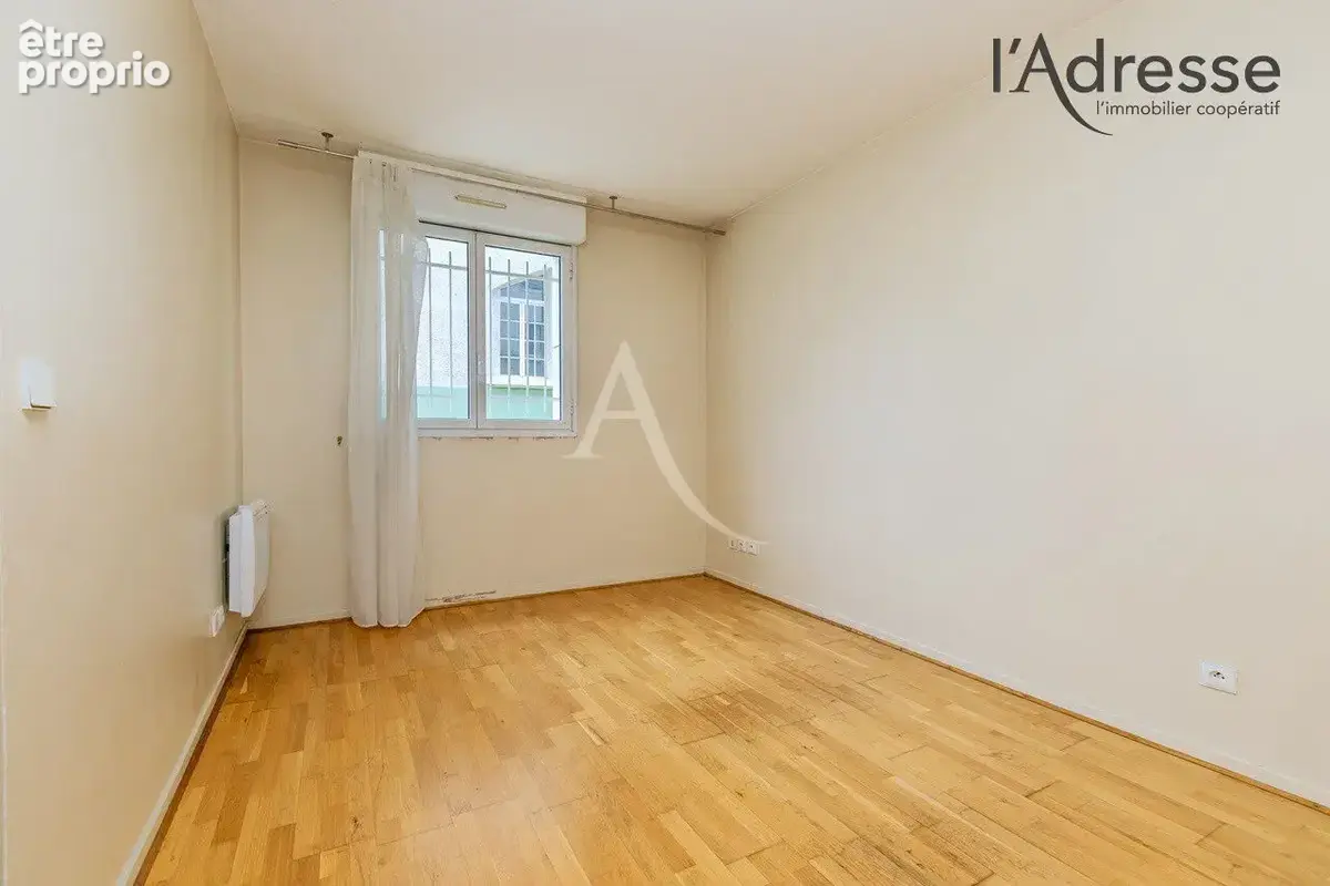 PUTEAUX/ Appel du 18 Juin - Appartement 3 pièces 56m² - photo 12