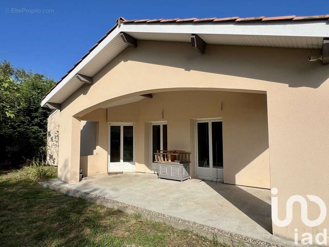 Photo 2 - Maison à IZON
