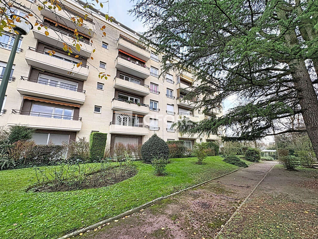 Appartement à DEUIL-LA-BARRE