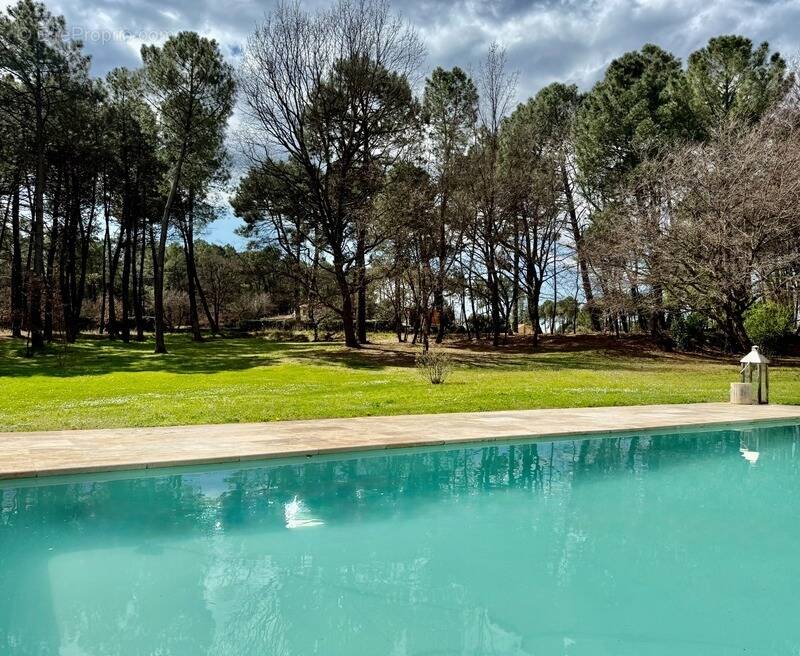 Maison à ROUSSILLON