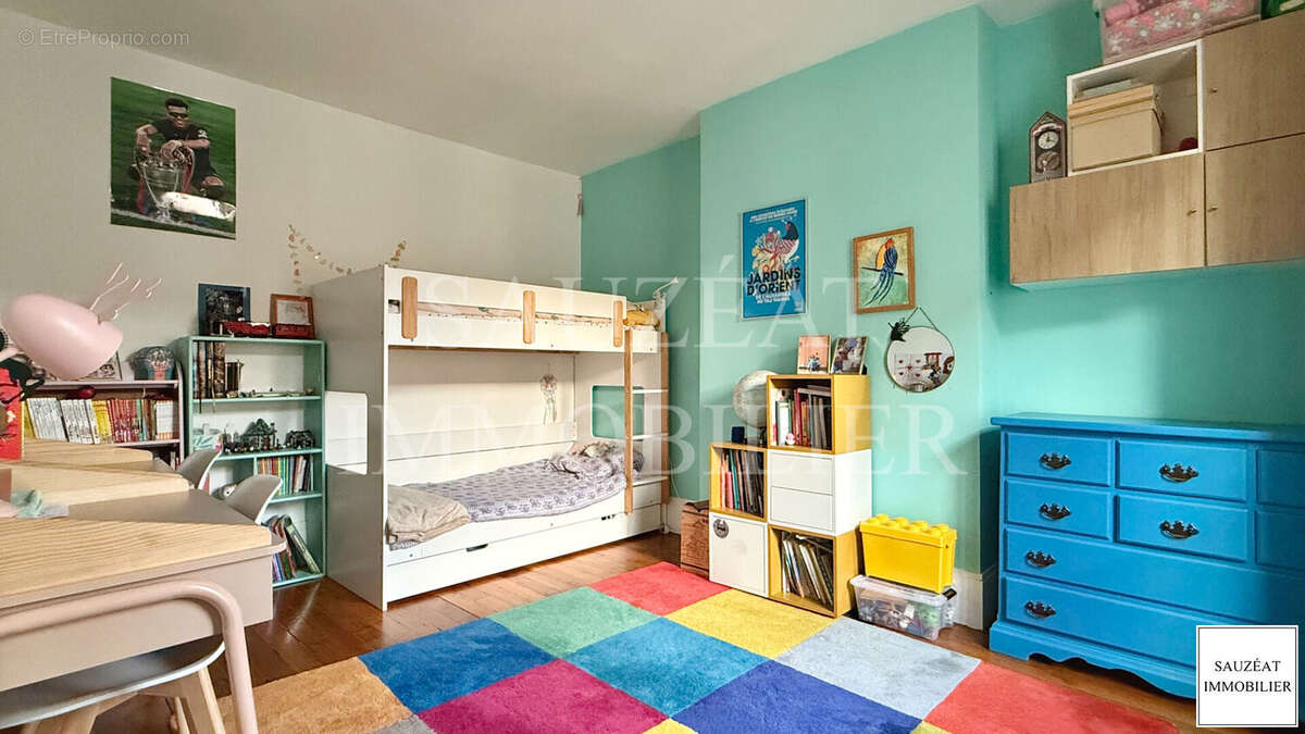 Appartement à MONTROUGE
