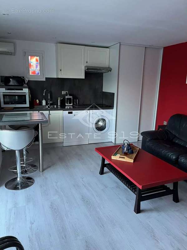 Maison à ROQUEFORT-LES-PINS