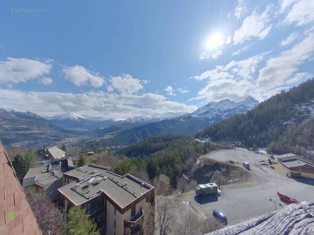 Appartement à UVERNET-FOURS