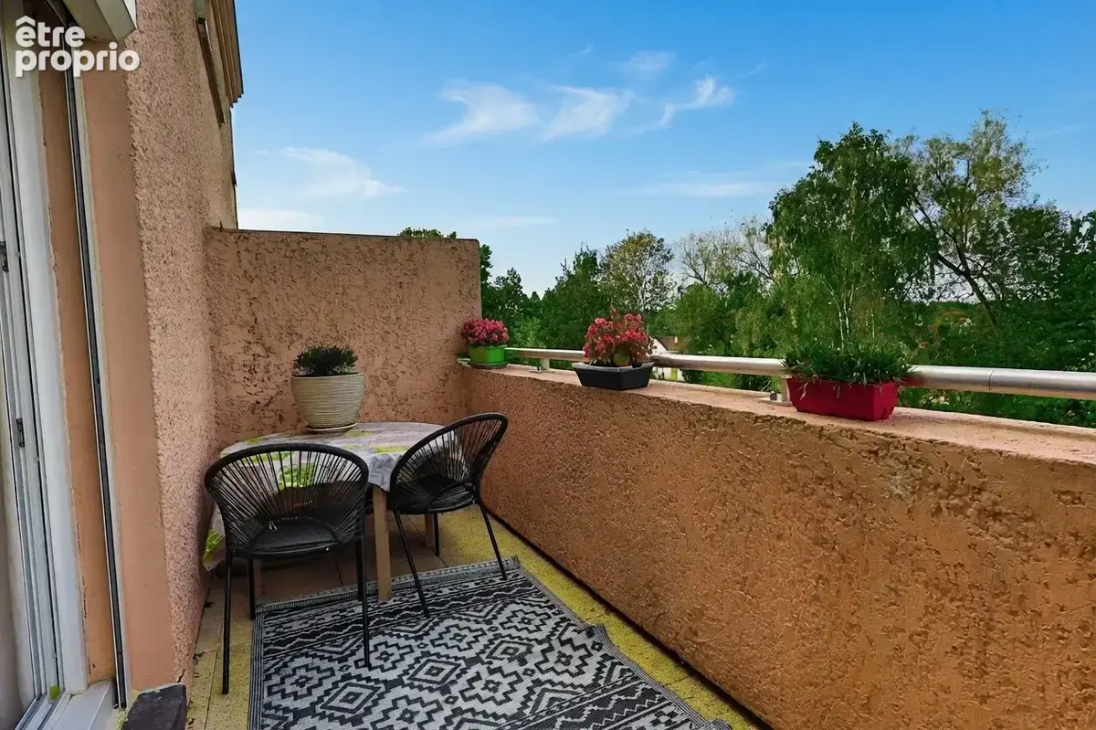 Appartement 4 pièces - Savigny le Temple - photo 3