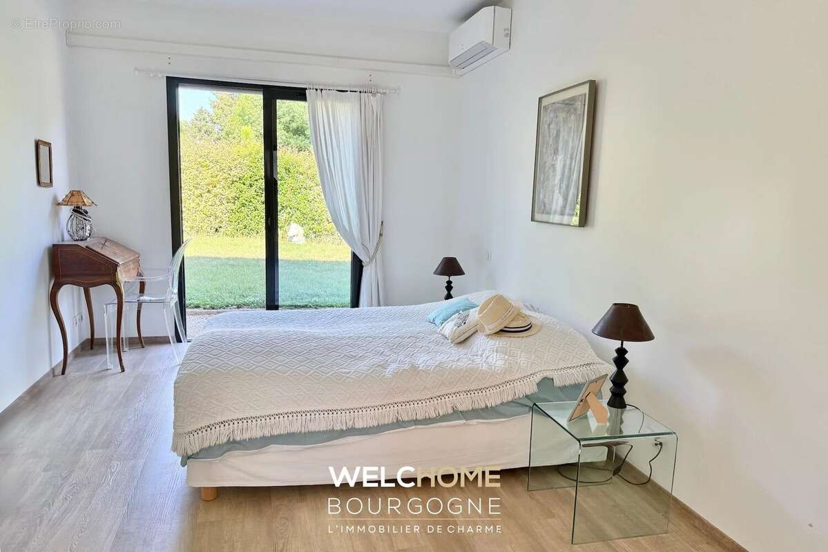 Maison à DRACY-LE-FORT