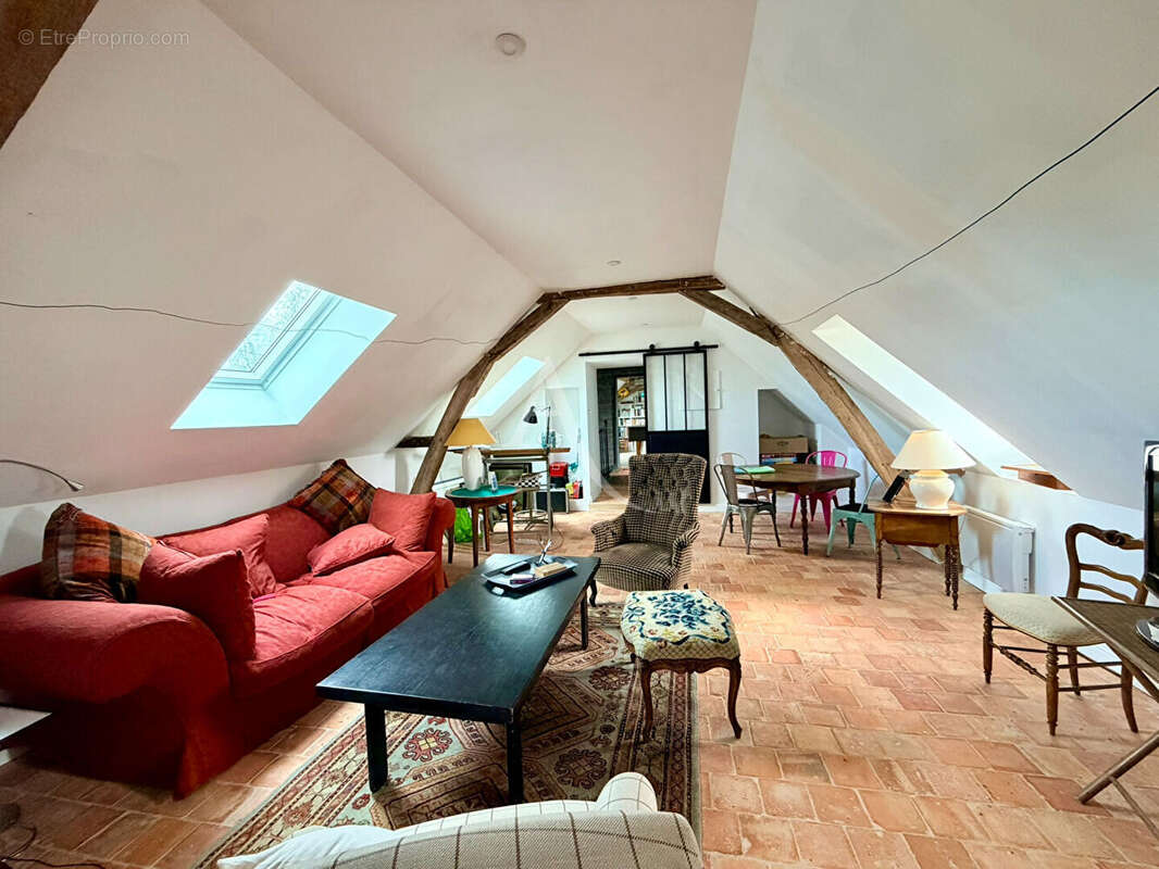 Maison à VARENNES-SUR-LOIRE