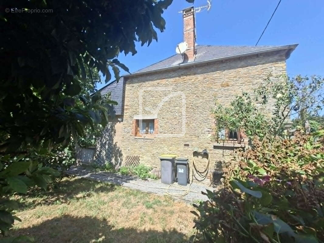 Maison individuelle en pierre, 136 m2, 4 chambres, terrain arboré clos de 1364 m2   Evriguet - photo 15