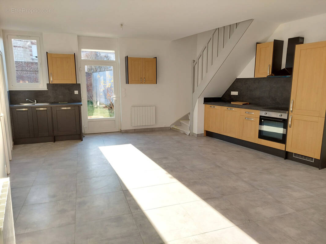 Maison à NEUVILLE-SAINT-REMY