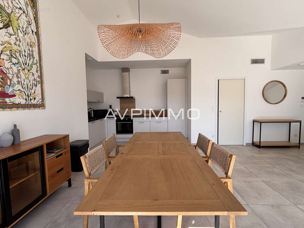 Appartement à SAINT-CYR-SUR-MER
