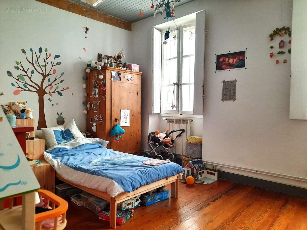Appartement 85 m² à Chambery  - photo 4