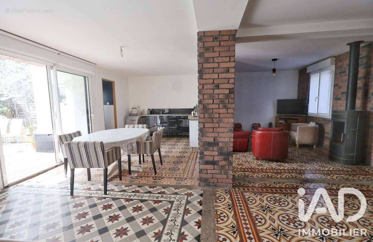 Maison 100 m² à Toulon  - photo 3