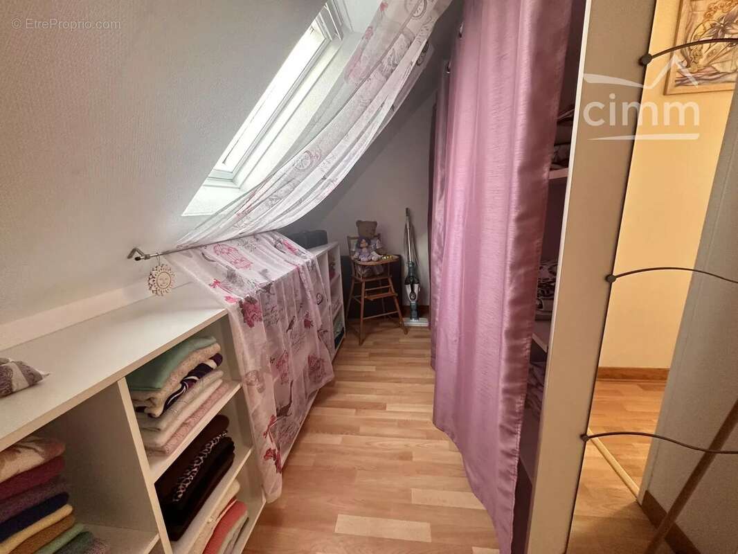 Maison à CONGIS-SUR-THEROUANNE