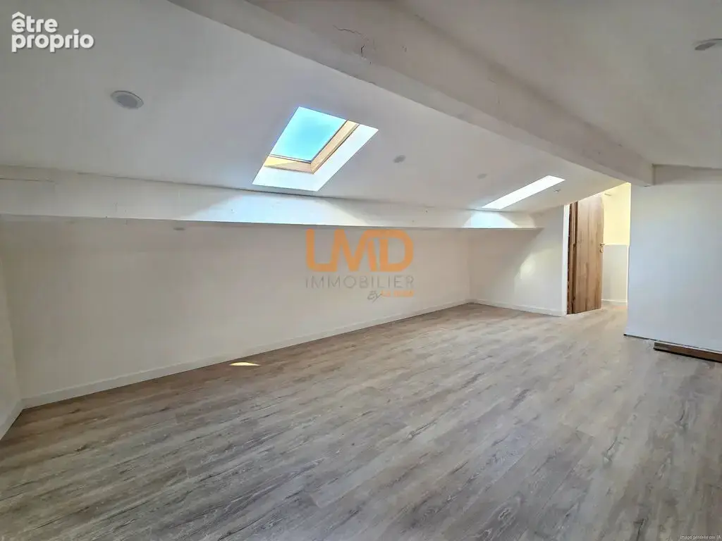 Appartement T3/4 avec terrasse et garage - photo 13