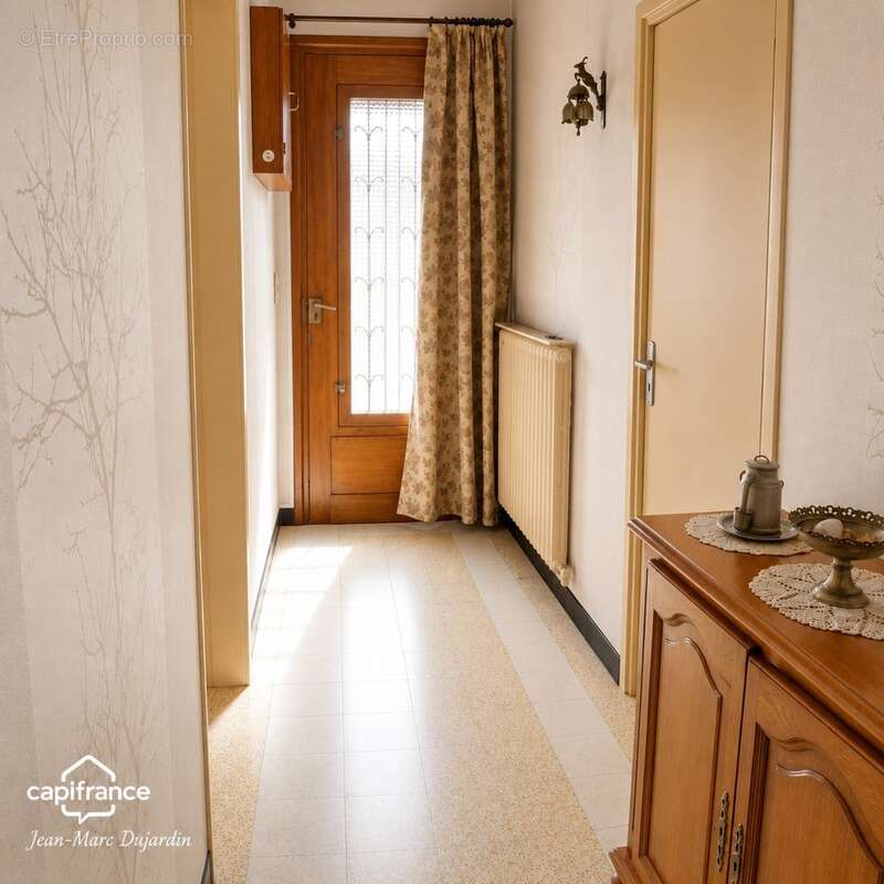 Maison 105 m², 4 chambres, jardin et grand garage à Fenain - photo 3