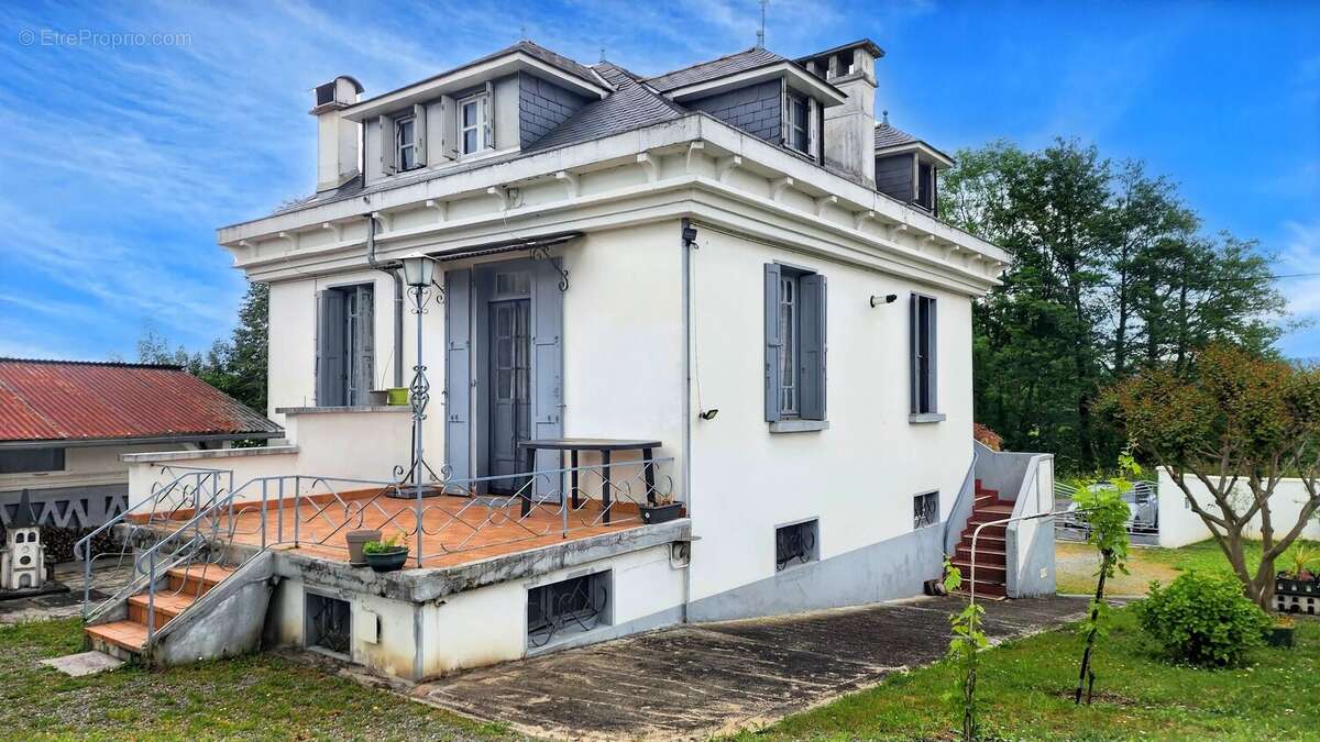 Maison à BENEJACQ