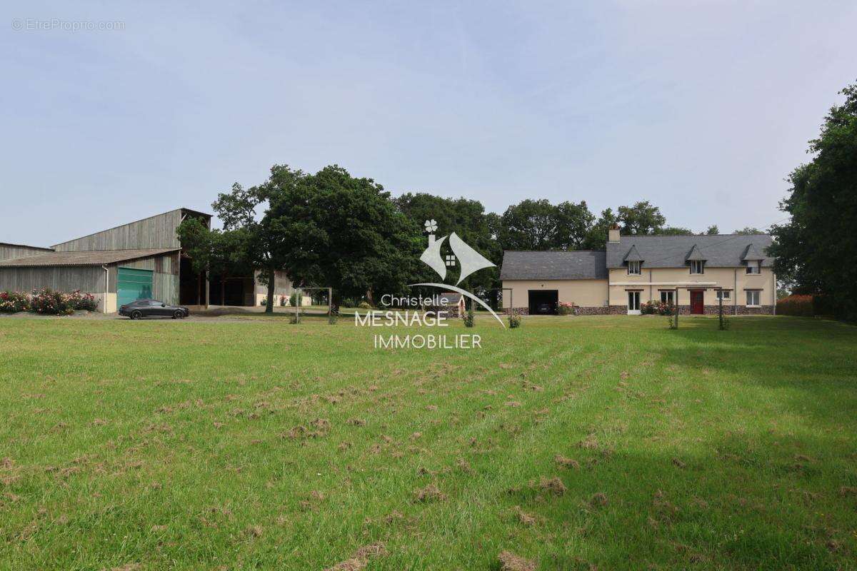 À vendre chez Christelle Mesnage Immobilier - A 15min de Ren - photo 2