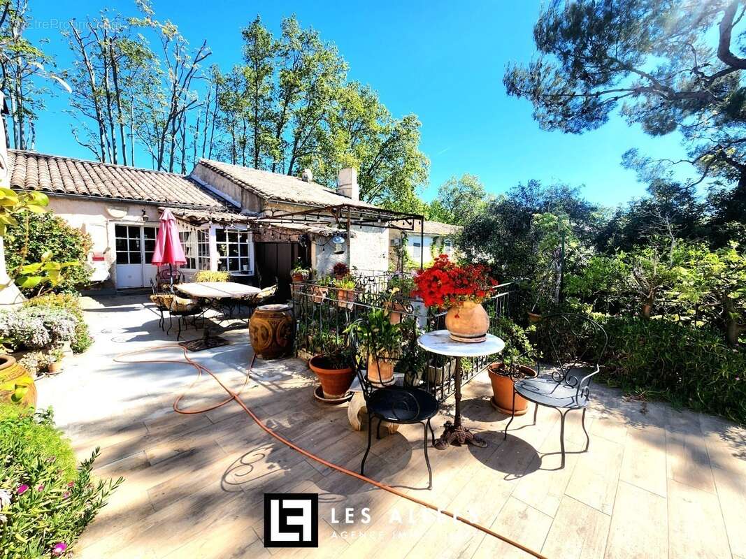 Maison à MAUSSANE-LES-ALPILLES