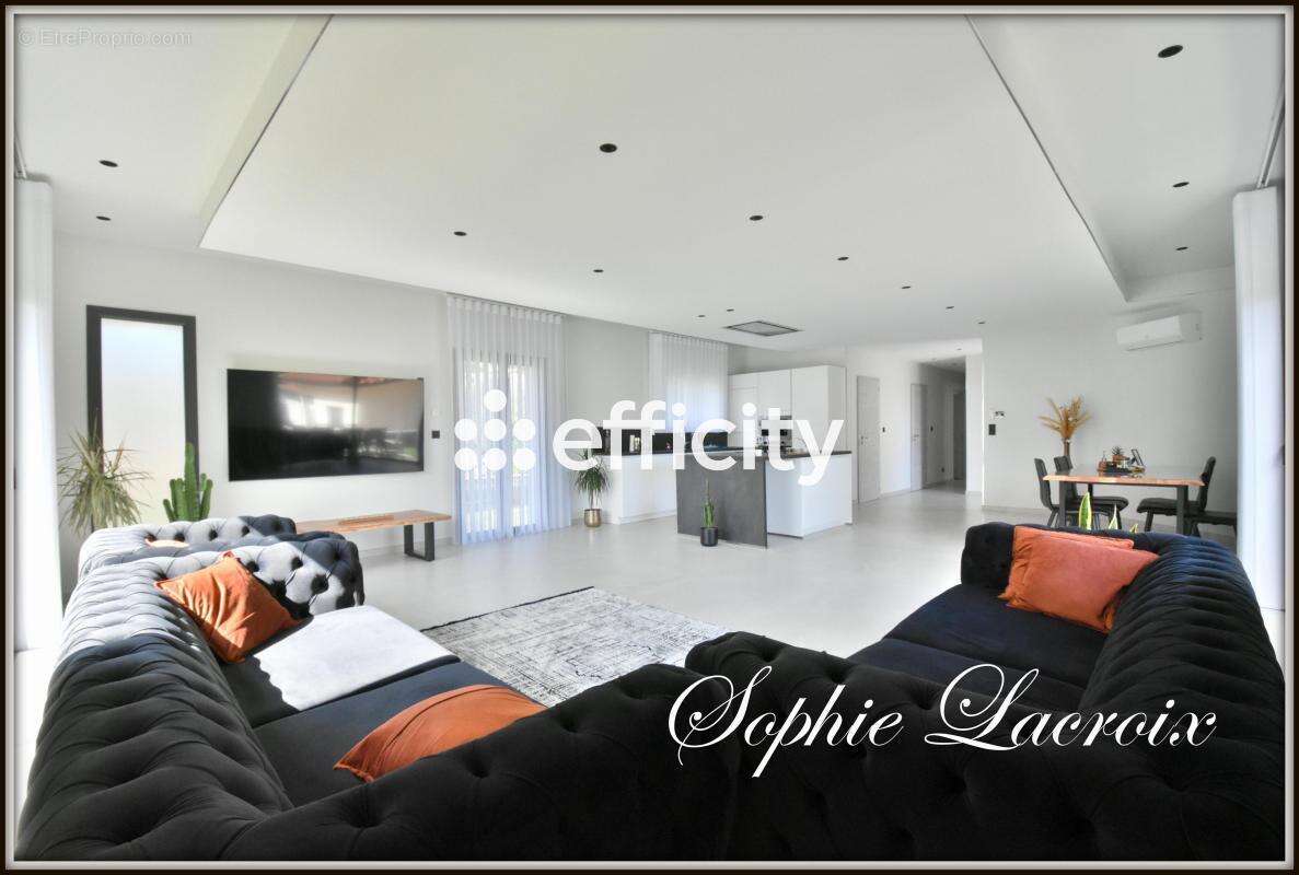 Maison 135 m² à Le Peage-De-Roussillon  - photo 4