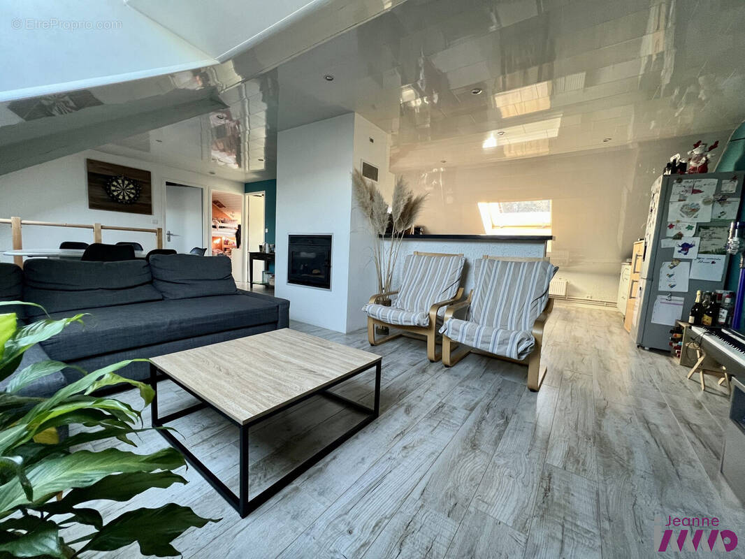 Appartement à BAVILLIERS