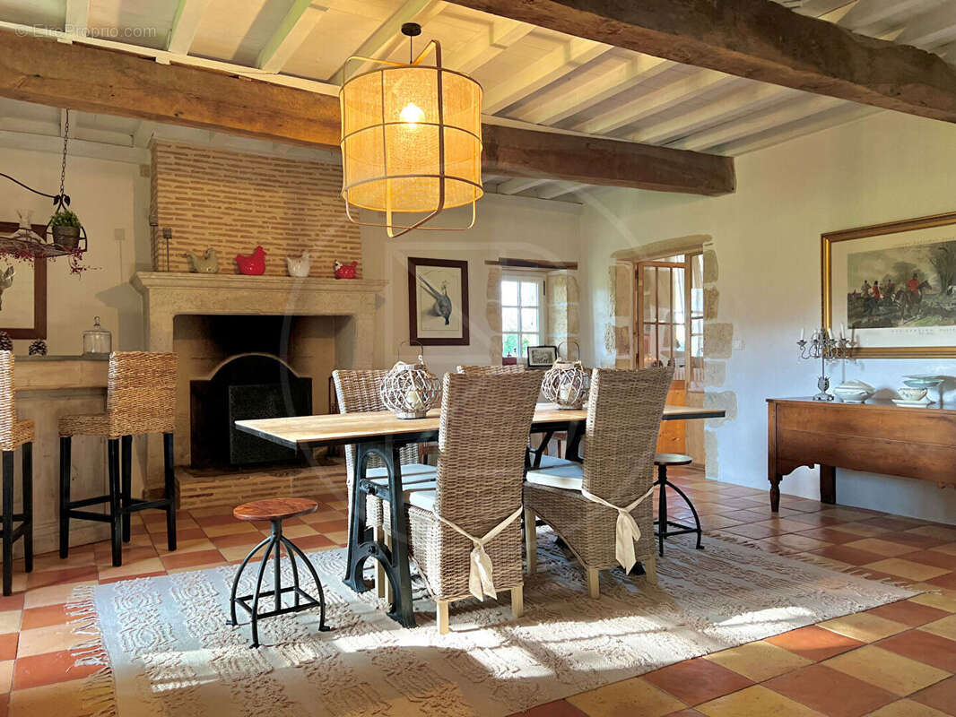 Maison à SAUVETERRE-DE-GUYENNE