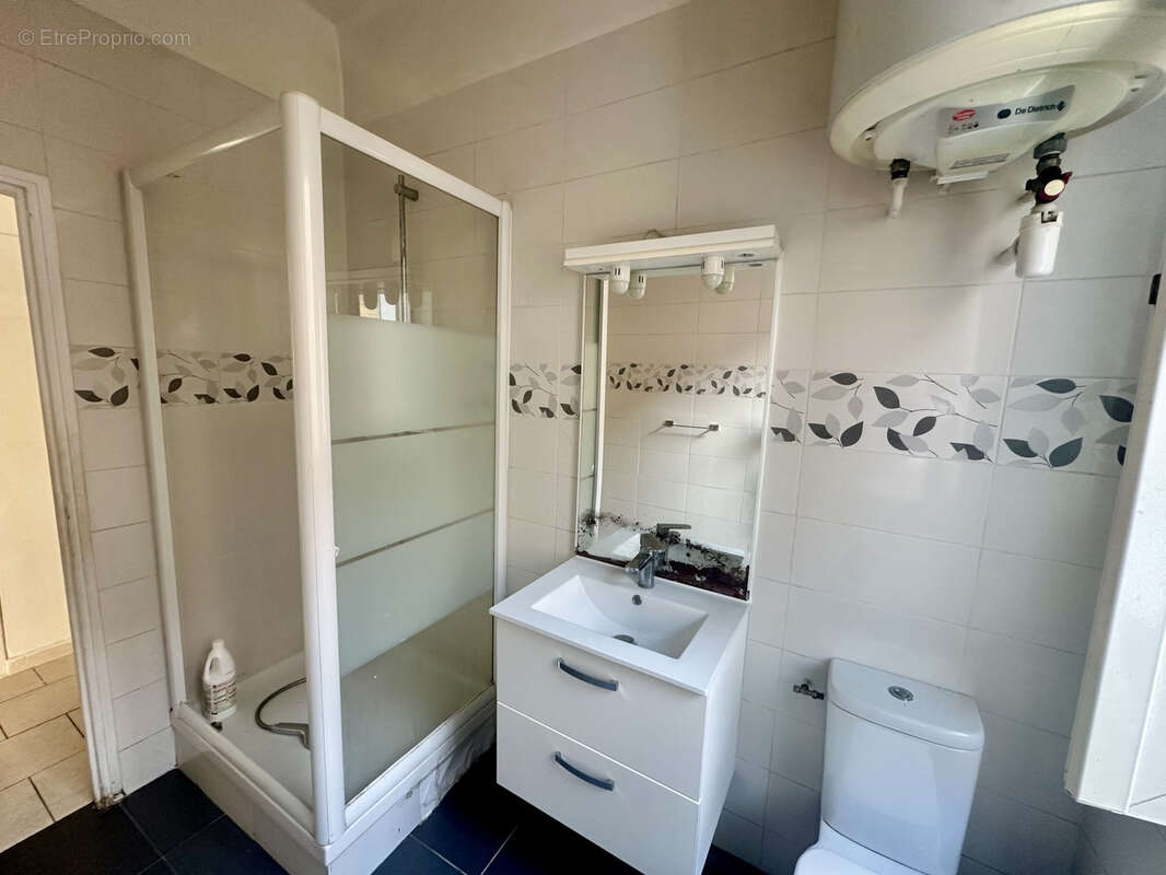 Appartement à MARSEILLE-4E