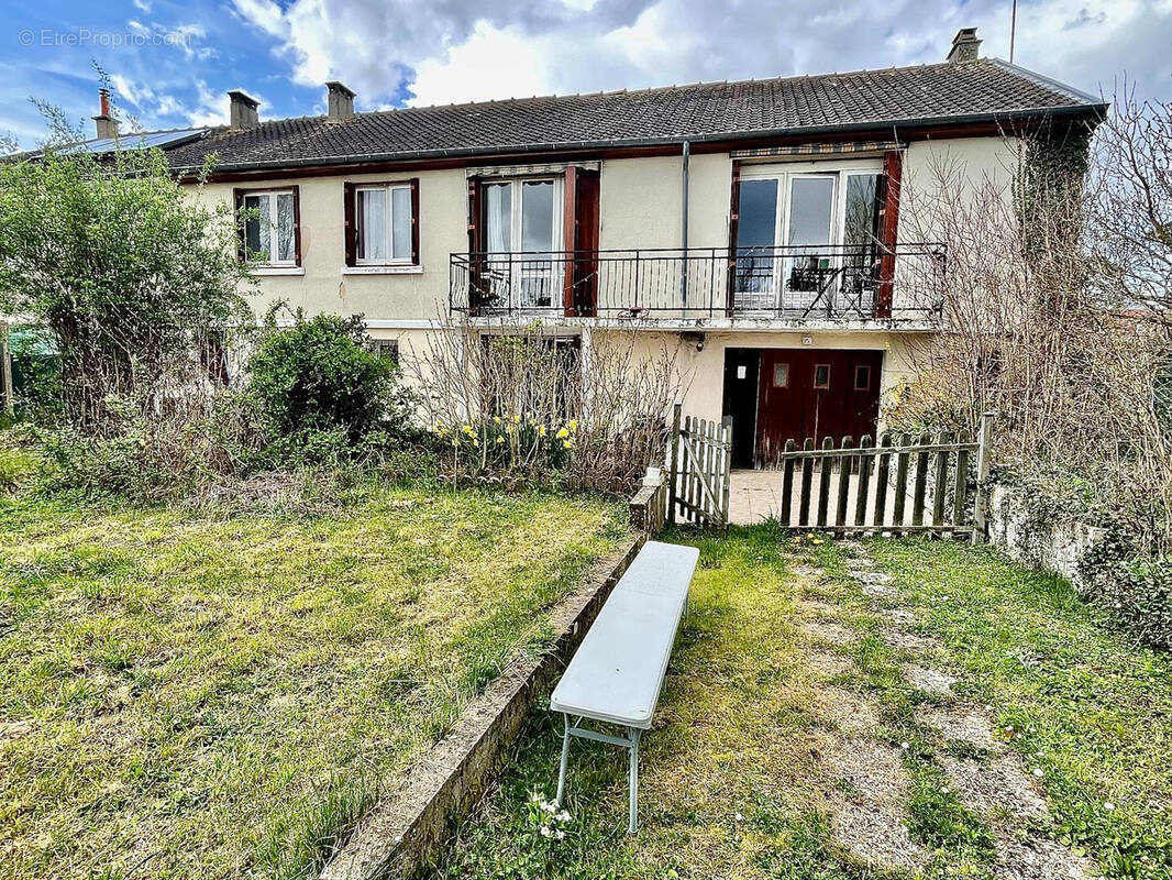 Maison à COULOMMIERS