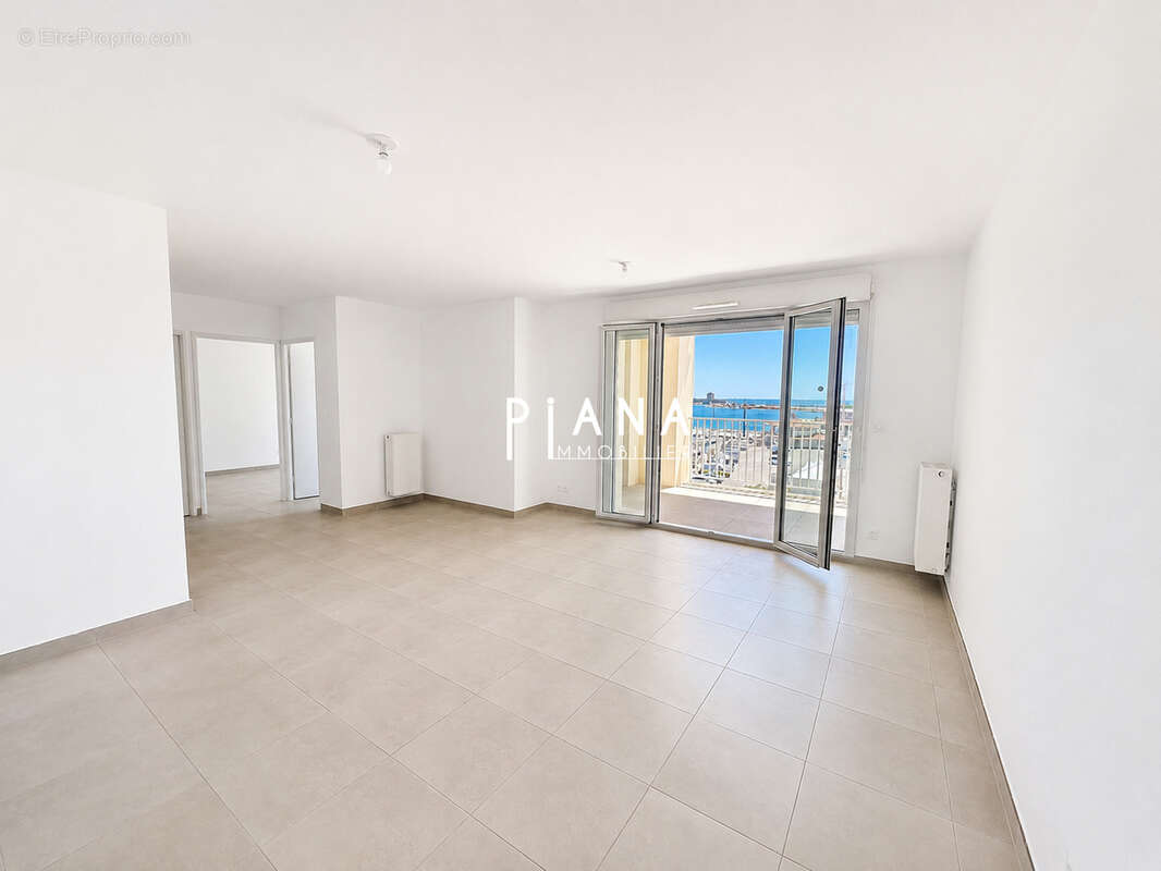 Appartement à PORT-DE-BOUC