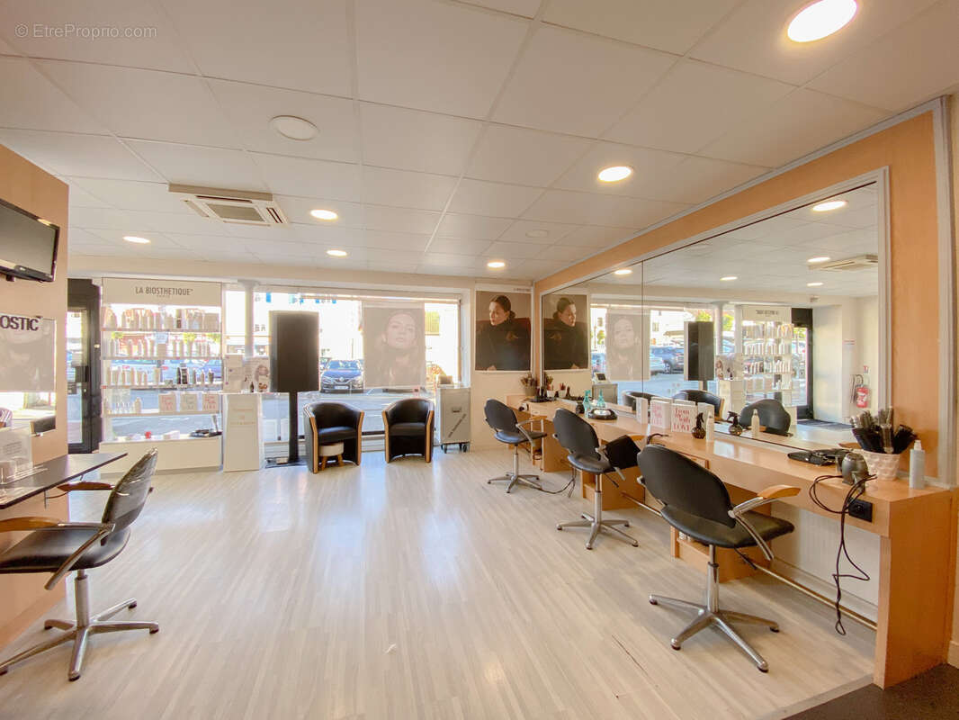 Salon de coiffure mixte - espace bien etre - montlhery - photo 2