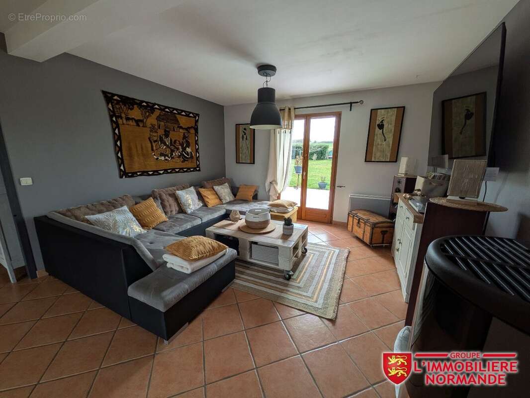 Maison à LIMETZ-VILLEZ