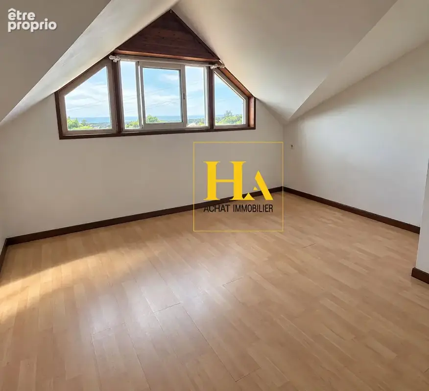 Immeuble de rapport - 4 logements - fort potentiel aux avirons - photo 8