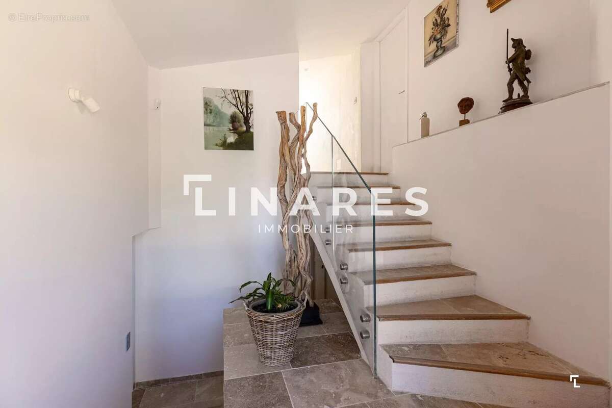 Maison à LA CADIERE-D'AZUR