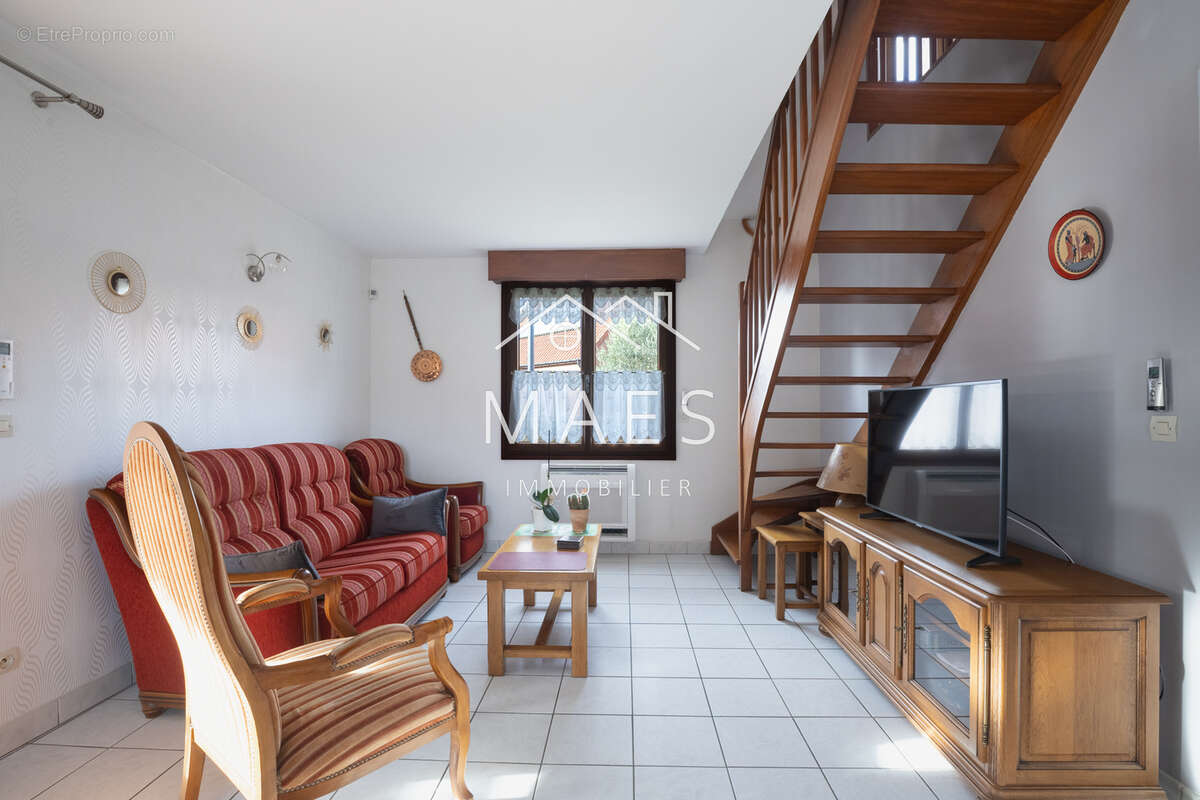 Maison à WAMBRECHIES