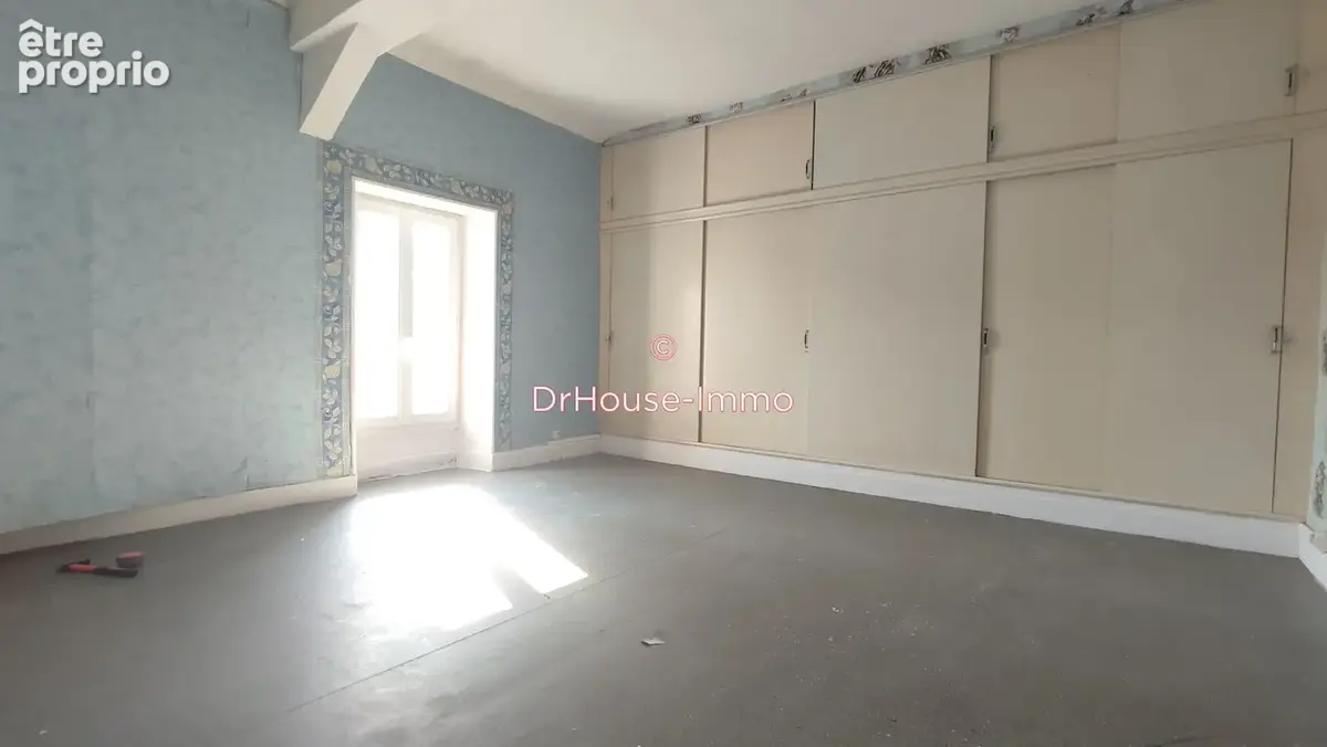 Maison 7 pièces 143 m² à vendre à Roumazieres-Loubert (16270) - photo 34