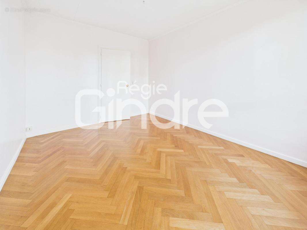 Appartement à TASSIN-LA-DEMI-LUNE