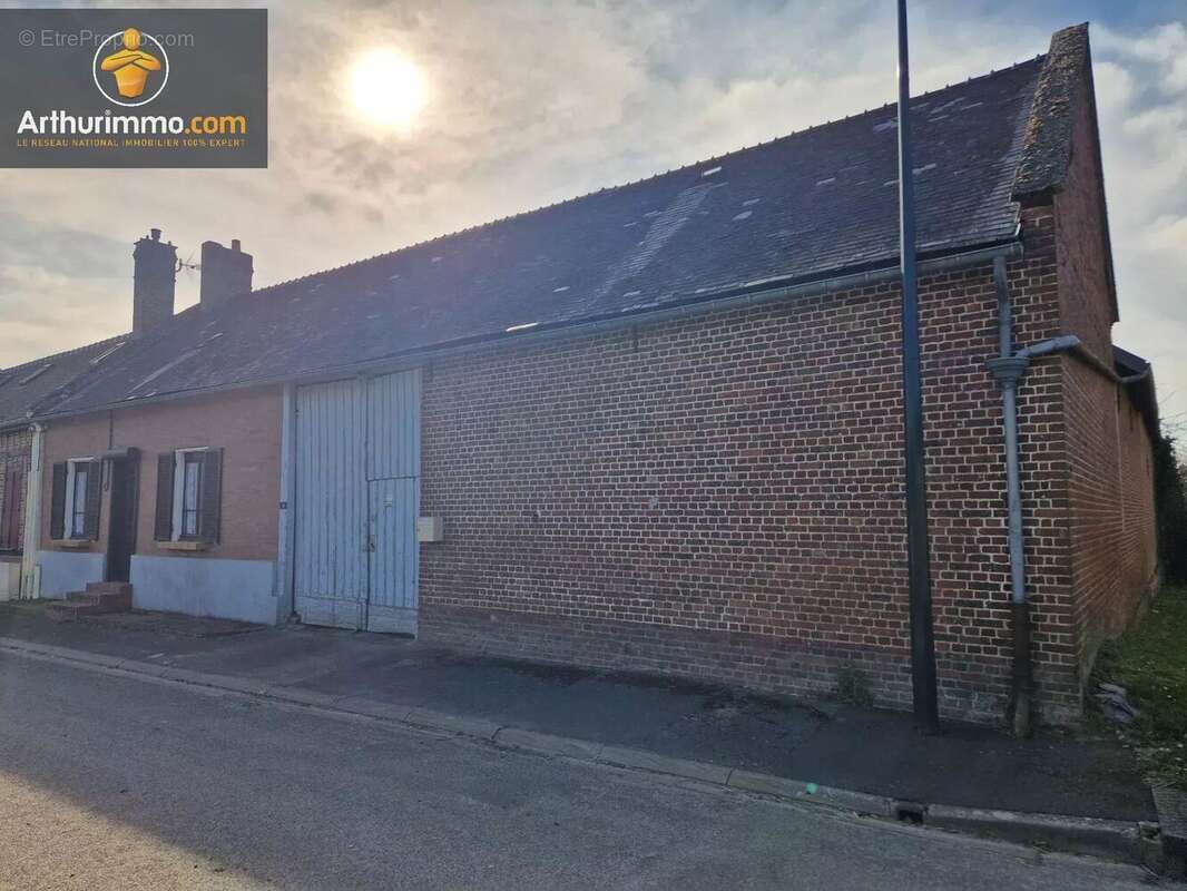 Maison à COIVREL
