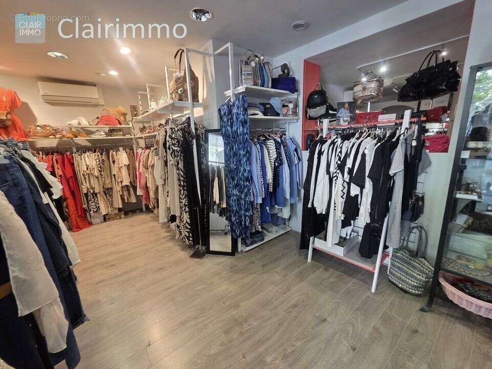Commerce à ROGNAC
