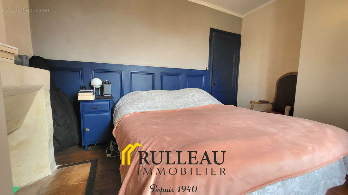 Maison à SAINT-CHRISTOLY-DE-BLAYE